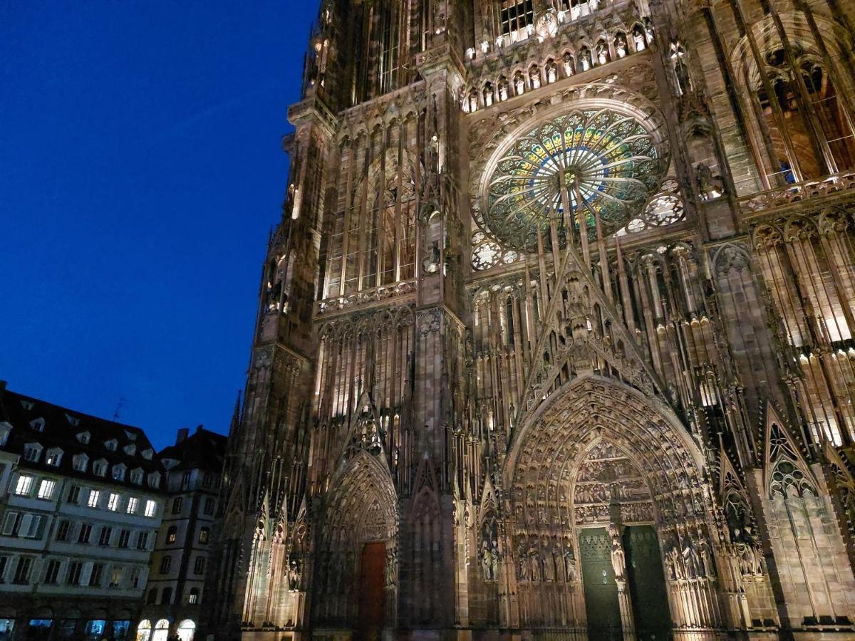 Les appartements Place de la Cathédrale Estrasburgo Exterior foto